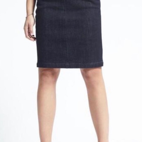 Banana Republic Denim Pencil/Mini Skirt - Picture 2 of 9
